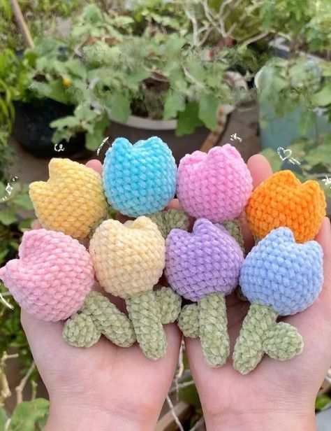 Yarn Plushies Diy, Purple Crochet Patterns, Crochet Market Prep Patterns, Crochet Bday Gift Ideas, Free No Sew Crochet Patterns, Purple Amigurumi, Kawaii Crochet Pattern, Crochet Mini Amigurumi, Diy Crochet Hook