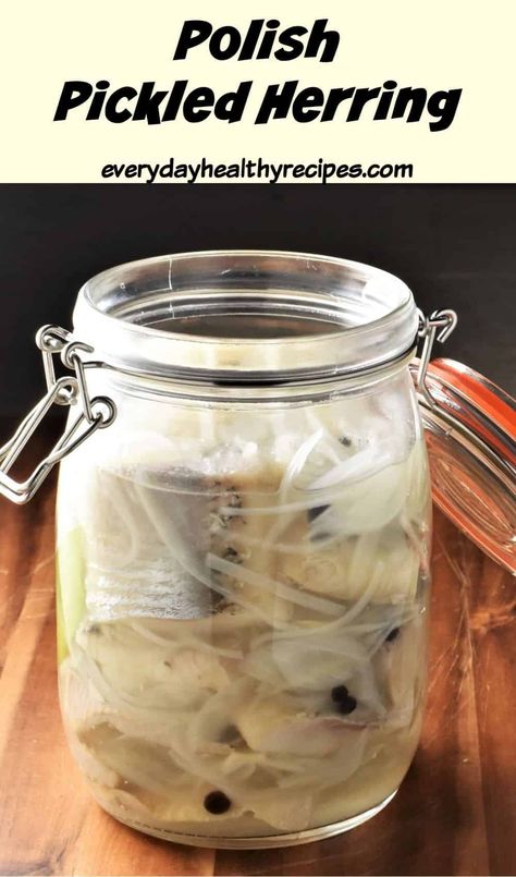 Pickled Fish Recipe Homemade, Herring Fish Recipe, Pickled Seafood, Pickled Herring Recipe, Herring Recipe, Pickled Fish Recipe, Pickled Items, Preserve Meat, Fermenting Recipes