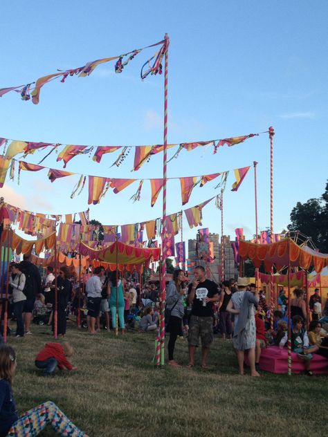 Camp Bestival, Lulworth Cove Mini Festival Ideas, Batik Exhibition, Creamfields Festival, Camp Festival, Camp Bestival, Music Festival Camping, Peach Festival, Truck Festival, Lulworth Cove