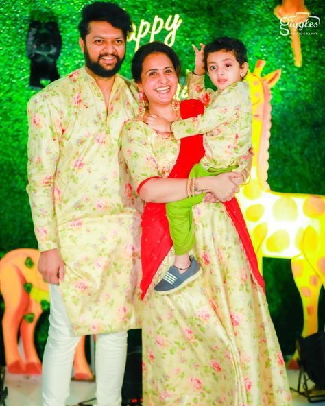 Mother Son Combo Dress, Family Outfits For Birthday Party Indian, First Birthday Family Outfits Indian, 1st Birthday Outfit For Family, Family Birthday Outfit Ideas, Family Combo Dress Indian, Family Matching Outfits Indian, 1st Birthday Party Dress, One Piece Dress Design