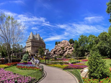 My Disney Top 5 - Things to See in Epcot's Canada Pavilion Disney World Epcot, Disney Wedding, Portrait Session, Night Aesthetic, Disney Tops, 5 Things, Disney Parks, Disney World, Disney