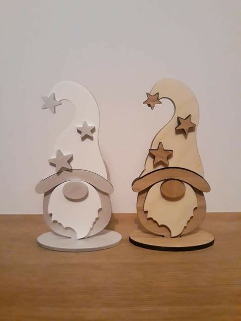 Wooden Gnomes, Laser Cut Decor, Wooden Christmas Crafts, Scroll Saw Patterns Free, Wood Art Projects, Cnc Files, Desk Decoration, Christmas Wood Crafts, Gnomes Crafts