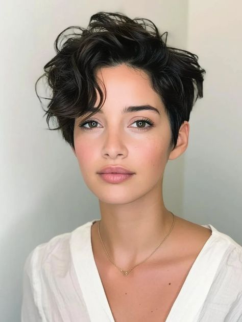 Pixie Wavy Hair, Pixie Cut Wavy Hair, Short Summer Haircuts, Curly Cuts, Short Wavy Haircuts, Thick Wavy Hair, Really Short Hair, Hair Inspiration Short, Short Curly Haircuts