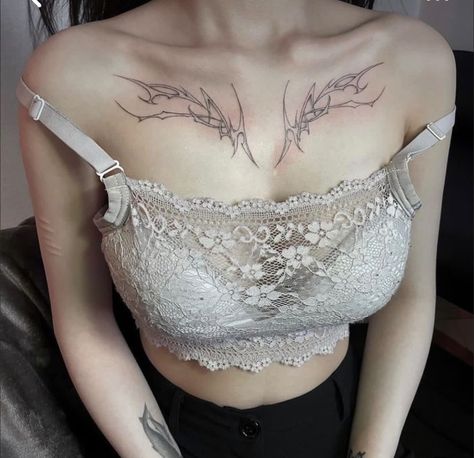 Collar Bone Tattoo Goth, Tattoo Chest Ideas, Succubus Tattoos, Succubus Tattoo, Tattoo Y2k, Cybersigilism Tattoo, F Tattoo, Clavicle Tattoo, Abstract Tattoo Ideas