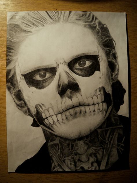 american horror story American Horror Story Painting, Ahs Fan Art, American Horror Story Art, Story Painting, Evan Peters American Horror Story, Tate And Violet, Normal People Scare Me, People Scare Me, American Horror Stories