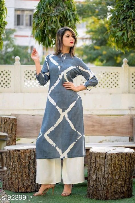 Cultural Couture: Fresh and Beautiful Unique Abaya Inspirations Batik Kurti, Set Kurti, Hijab Designs, Kurti Designs Latest, Long Kurti Designs, Casual Indian Fashion, Kurti Set, Cotton Kurti Designs, Palazzo Set