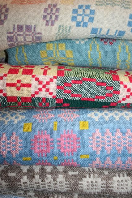 Antique Welsh Blankets 20th C Jen Jones, Welsh Blanket, Wool Tapestry, Tapestry Blanket, Vintage Blanket, Wool Projects, Weaving Textiles, Knit Blanket, Weaving Projects