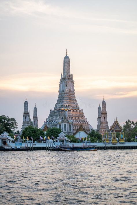 Wat Arun Temple during Sunset at Chao Praya River Bangkok, Thailand. royalty free stock photo Thailand Landscape, Wat Arun Temple, Wat Arun, Vector Nature, Bangkok Thailand, Amazing Places, Free Stock Photos, Bangkok, The Good Place