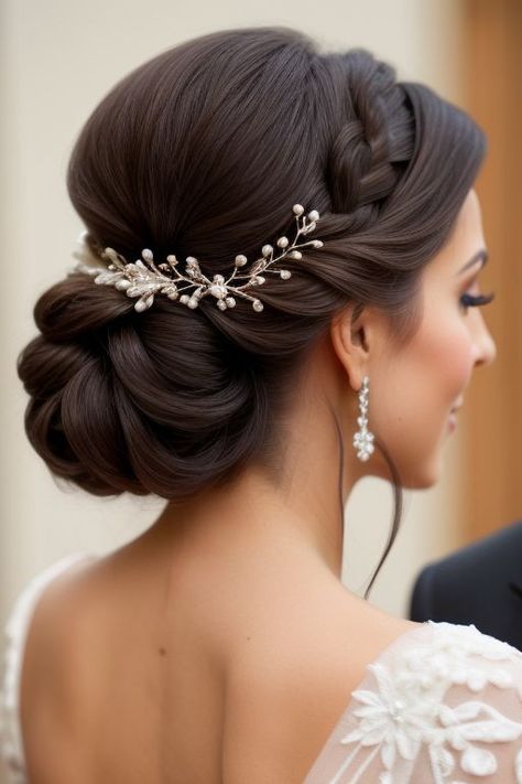 Shoulder Hairstyles, Romantic Updos, Wedding Bun, Wedding Bun Hairstyles, Bridal Bun, Easy Hairstyles For School, Bridal Hair Buns, Hairstyles For Wedding, Shoulder Hair