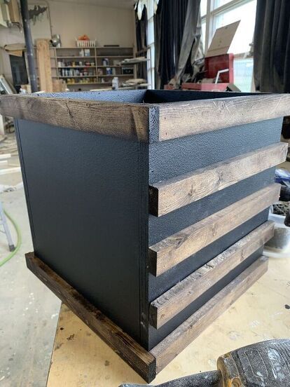 Tall Planter Boxes, Varathane Stain, Cinder Block Bench, Flex Seal, Front Porch Planters, Pots Diy, Porch Planters, Diy Planter Box, Wood Planter Box