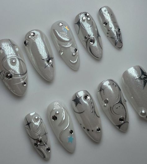 Cute Nail Art Designs, Y2k Nails, Pretty Gel Nails, Cute Nail Art, Nail Extensions, Types Of Nails, Minimalist Nails, Nails Inspo, Short Acrylic Nails