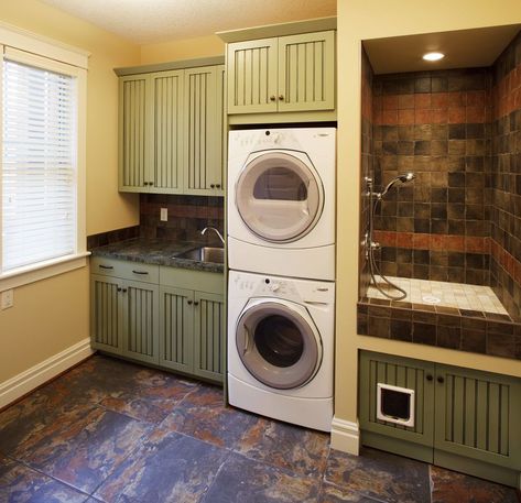 Cat Laundry Room, Laundry Bathroom Combo, Washer Dryer Laundry Room, Stacked Laundry Room, Laundry Room Ideas Small Space, Dog Washing Station, Stackable Washer And Dryer, Male Cat, Laundry Cabinets