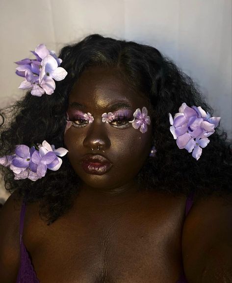 Cottagecore Makeup, Plus Size Makeup, Dark Skin Models, Black Flower Dress, Unique Makeup, Dark Makeup, Hair Reference, Editorial Makeup, Purple Aesthetic