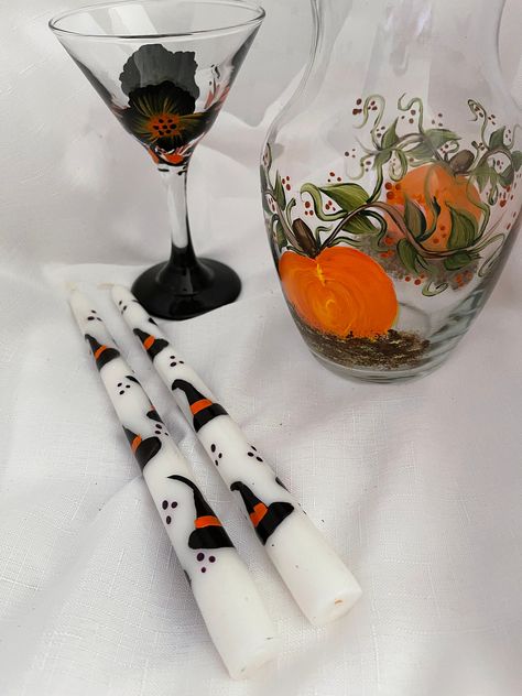 "Witches Hats Halloween Design - 10\" pair Taper Candles - Unscented Available in white or ivory candles.   I do not make the candles.  I paint the design. Please let me know if you have any questions. Thanks for viewing ! Also, check out more Halloween items at the following links: www.etsy.com/listing/728824866 www.etsy.com/listing/1074793418 www.etsy.com/listing/1083638711 www.etsy.com/listing/1088718279" Halloween Painted Candlesticks, Candle Painting Halloween, Halloween Painted Candles, Halloween Candle Painting, Halloween Candle Ideas, Candle Painting Ideas, Black And White Candle, Candle Painting, Candles Halloween