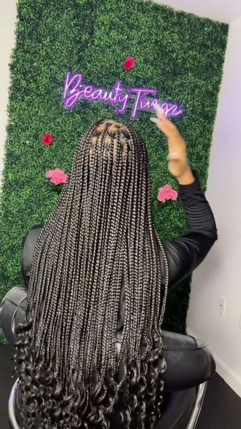 Braids Ideas With Curls, Box Braids Hairstyles With Curls At The End, Long Black Box Braids With Curly Ends, Braids Hairstyles With Curls At The End, Long Black Braids With Curls At The End, Curled Ends Braids, Knotelles Braids With Curls, Knowles’s Braids With Curls At The End, Different Style Braids