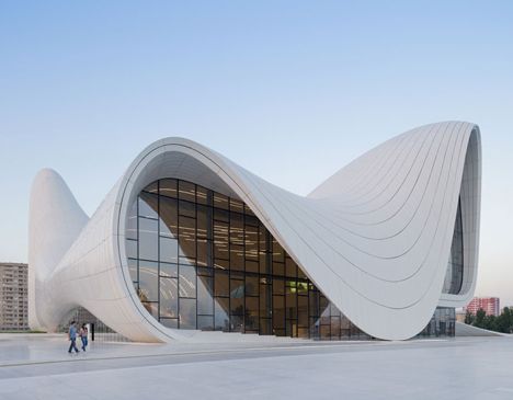 Heydar Aliyev Center by Zaha Hadid Heydar Aliyev Center, Zaha Hadid Architecture, Architecture Cool, Zaha Hadid Architects, Kanazawa, Rosa Parks, Organic Architecture, Alvar Aalto, Zaha Hadid