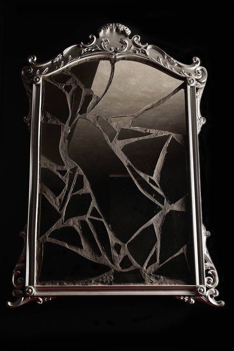 Vampire Decor, Gothic Type, Gothic Mirror, Shattered Mirror, The Lunar Chronicles, Tamamo No Mae, Broken Mirror, Gothic Style, Disney Villains