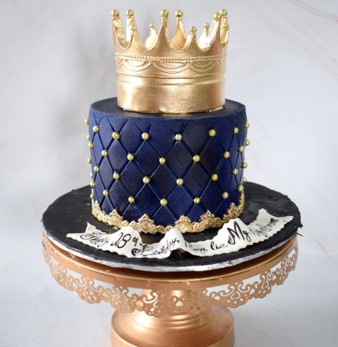 King Crown Cake For Men, King Cake Design For Men, King Birthday Cake For Men, King Crown Cake, Mr Onederful Birthday Cake, Crown Birthday Cake, Recipe Birthday Cake, Cake Recipe Birthday, Cake Decorations Ideas