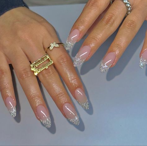 Sparkly French Tip Nails, Sparkly French Tips, 2023 Nails Ideas, Nessa Nails, Nails Ideas 2023, 21st Birthday Nails, Sparkly Nail Designs, Birthday Nail Designs, Vegas Nails