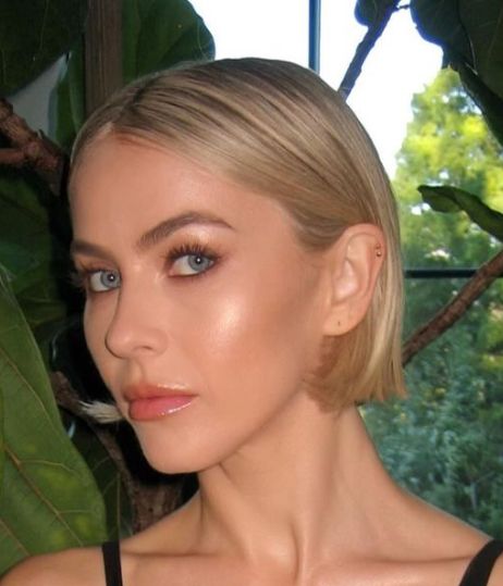 Short Hair Julianne Hough, Julieann Hough Hair, Juliana Hough Short Hair, Julianne Hough Hair Bob, Blonde Short Bob Hairstyles, Julianne Hough Hair 2024, Jules Hough Hair, Julianne Hough Hair Short, Julianne Hough Haircut