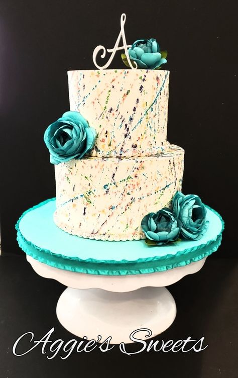 Paint splatter birthday cake Paint Splatter Cake, Splatter Cake, Food Colouring, Commitment Ceremony, Painted Cakes, Cake Videos, Dessert Decoration, Third Birthday, Free Style