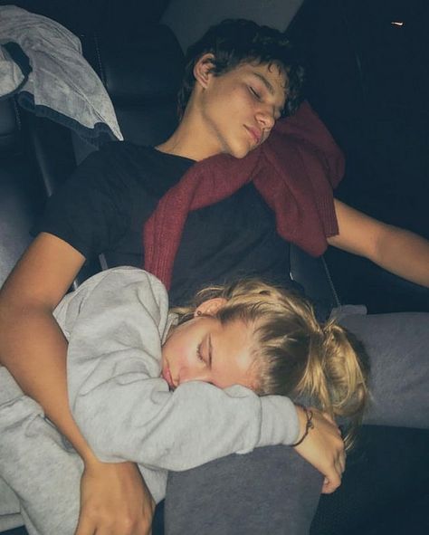 Cute Couple Asethics Pic, Cute Cuddle Poses, Snuggle Couple, Alison Lambert, Girlfriend Photos, Photos Couple Mignon, Dream Relationship, Image Couple, Lover Girl