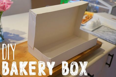 DIY bakery box for transporting your baked goods to your friends and family Cupcake Boxes Diy, Cake Boxes Diy, Cake Boxes Packaging, Donut Box, Baking Hacks, Bakery Boxes, Bakery Box, Dessert Packaging, Diy Cupcakes