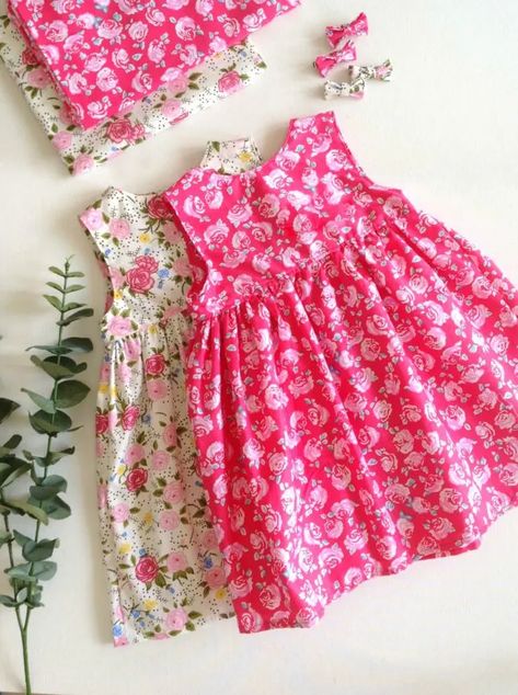 Pinafore Pattern Free, Toddler Dress Pattern Free, Girls Summer Dress Pattern, Chloe Clothes, Yoke Pattern, Girls Dress Pattern Free, Style Dress Patterns, Toddler Dress Patterns, Romper Sewing Pattern