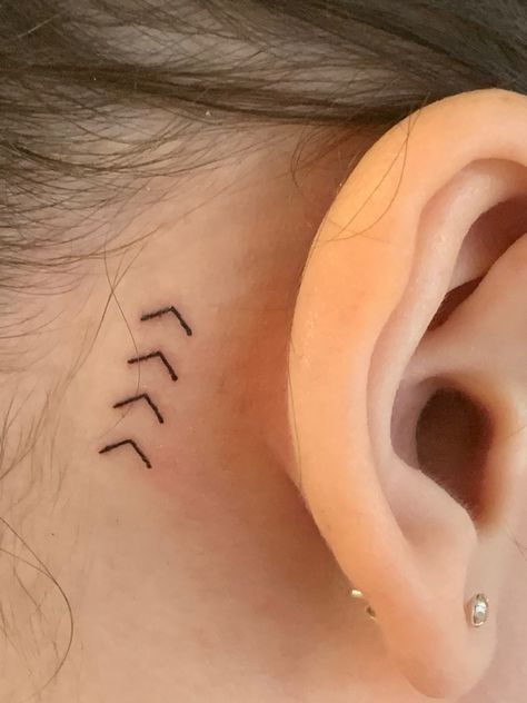 One Direction Tattoos, Harry Tattoos, Small Girly Tattoos, Uv Tattoo, Cute Little Tattoos, Cute Tiny Tattoos, Arrow Tattoos, Cute Tattoos For Women, Discreet Tattoos