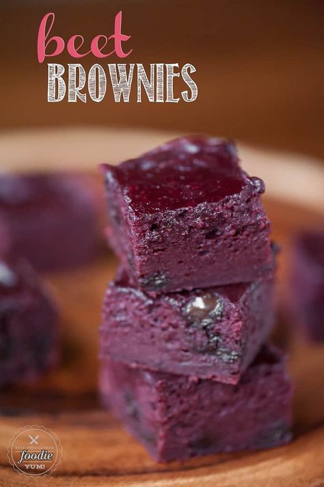 Beet Puree, Beet Brownies, Garden Vegetable Recipes, Brownie Recipe Video, Tartiflette Recipe, Beetroot Recipes, Buah Naga, Beet Recipes, Brownie Recipe