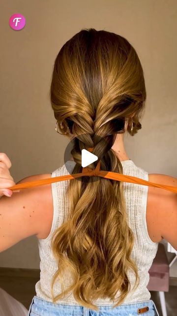 Hair Ribbons Hairstyles, World Hair, Ribbon Style, Romantic Hairstyles, Latest Hair Trends, Ribbon Hairstyle, Hair Ribbons, Creative Hairstyles, Face Hair