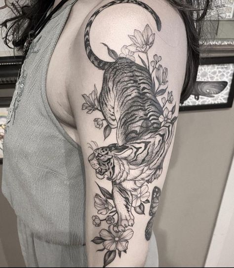 Tiger Tattoo Designs, Japanese Tiger Tattoo, Tiger Tattoo Sleeve, Tiger Tattoos, Crane Tattoo, Japanese Tiger, Tiger Tattoo Design, Hip Tattoos Women, Chest Tattoos For Women