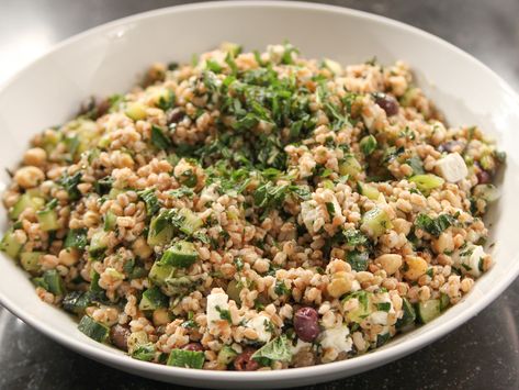 Farro Tabbouleh with Feta-Ina- Cook Like A Pro Farro Salad Recipes, Farro Recipes, Lentils And Rice, Ina Garten Recipes, Farro Salad, Feta Recipes, Barefoot Contessa, Quick Healthy Meals, Easy Meal Prep