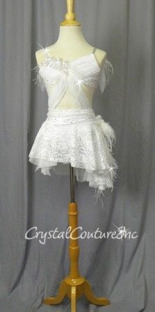 love this costume Crystal Couture, Dance Lyrical, Dance Moms Costumes, Twirling Costumes, Cute Dance Costumes, Pretty Dance Costumes, Dance Things, Ice Dancing, Dance Comp