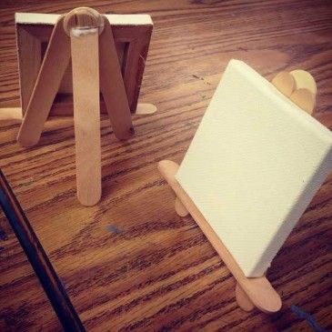 Popsicle Stick Easels Several ideas Popsicle Stick Easel, 5th Grade Art Projects, Sticks Art, Popsicle Stick Art, Diy Popsicle, Popsicle Crafts, Craft Sticks, 5th Grade Art, Art Projects For Kids