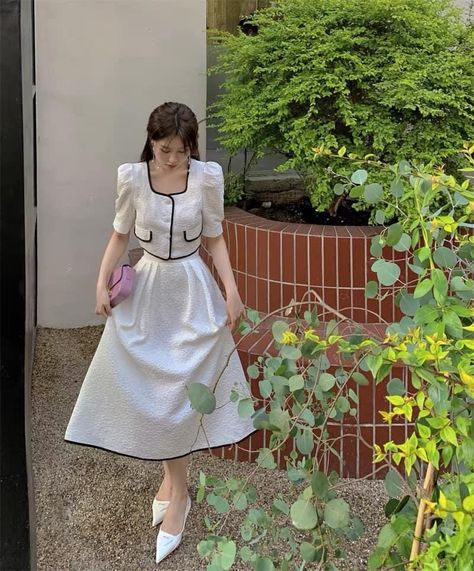 Sunday Dress Outfit, Evening Dress Outfit, Korean Fashion Women Dresses, Modest Girly Outfits, Sunday Dress, Stylish Short Dresses, Aesthetic Dress, Modest Dresses Casual, Elegant Dresses Classy