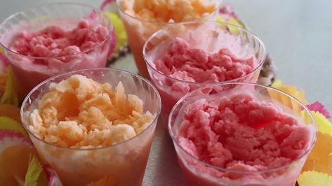 Hawaiian Ice Cream, Italian Ice Recipe, Hawaiian Ice, Homemade Ice Cream Recipes Machine, Hawaiian Desserts, Ice Cream Recipes Machine, Pudding Ice Cream, Hawaii Food, Ice Cake