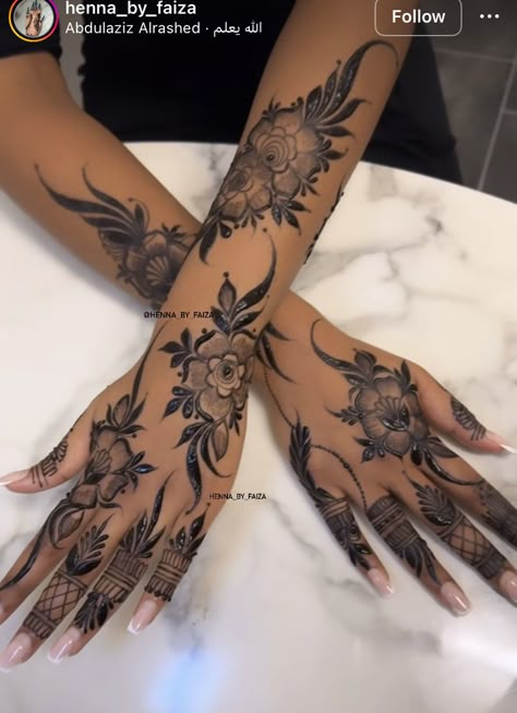 Henna Designs Arm, Makeover Photoshoot, Henna Flower Designs, Henna Designs Back, Cute Henna Designs, Jagua Henna, Cute Henna Tattoos, Henna Style Tattoos, Henna Inspired Tattoos