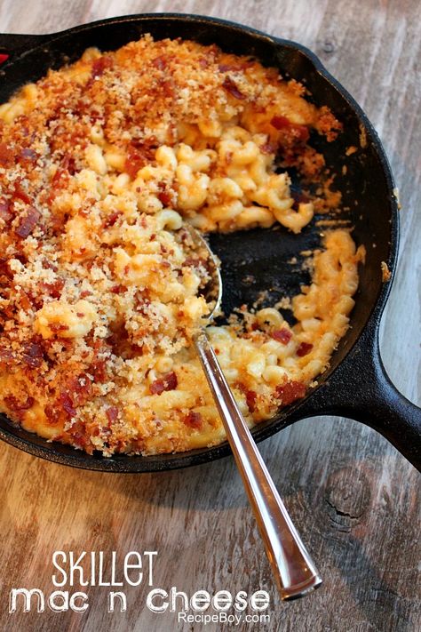 Skillet Macaroni and Cheese recipe from RecipeBoy.com #skillet #macaroni #cheese #recipe #RecipeBoy Skillet Mac And Cheese, Baked Macaroni And Cheese, Iron Skillet Recipes, Cast Iron Skillet Recipes, Baked Macaroni, Baked Cheese, Cast Iron Recipes, Macaroni Cheese, Iron Skillet