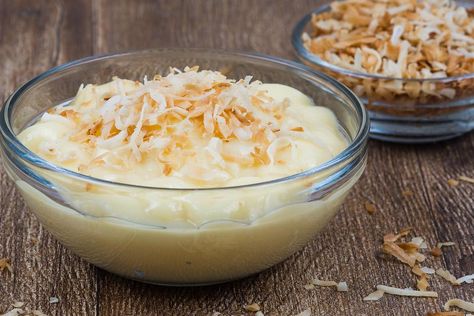 The Best Coconut Pudding Recipe: Easy Creamy Coconut Pudding Recipe With Toasted Coconut | Desserts | 30Seconds Food Fast Easy Desserts, Easy Pudding Recipes, Brulee Recipe, Coconut Pudding, Chocolate Cookie Dough, Coconut Desserts, Coconut Pie, Coconut Custard, Custard Recipes