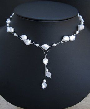 necklace Elegant Handmade Bridal Necklace, Handmade Pearl Necklace For Wedding, Wire Wrapped Pearl Necklace For Wedding, Luxury Beaded Wedding Necklace, White Wire-wrapped Pearl Necklace For Wedding, Pearl Jewelry Design, Pearl Necklace Designs, Swarovski Necklace, Diy Bracelet Designs