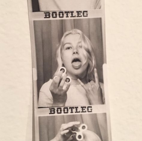 Phoebe Bridgers Concert, Phoebe Bridgers Aesthetic, Phoebe Bridgers Lyrics, Vintage Photobooth, Phoebe Bridgers, Aesthetic Vintage, Vintage Aesthetic, Tumblr