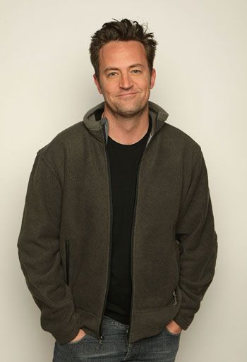 the future father of my children. i don't care Chandler Bing, Matthew Perry, Canada Day, Ryan Gosling, Celebrities, Green, Black