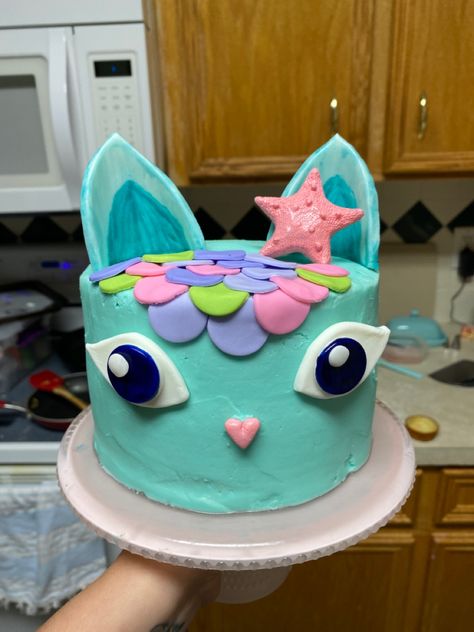 Gabby’s Dollhouse Gabbys Dollhouse Mercat Cake, Mermaid Cat Cake, Mercat Cake, Gabbys Dollhouse Cake, Gabby Birthday, Gabby Cat, Cheetah Cakes, Kids Fathers Day Crafts, Cat Mermaid