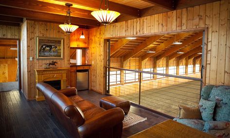 Take A Peek At Some Seriously Gorgeous Barn Interiors - COWGIRL Magazine Equestrian Architecture, Dream Ranch, Stable Style, Riding Arena, Stable Ideas, Horse Arena, Horse Barn Designs, Dream Horse Barns, Dream Stables