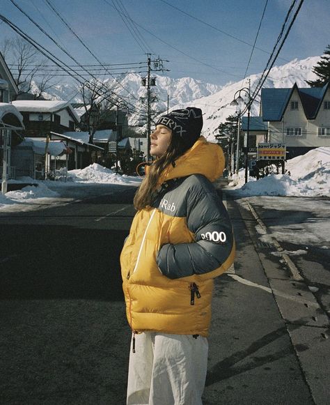 Japan Skiing, Skiing In Japan, Ski Aesthetic, Japan Winter, Ski Bums, Colorado Winter, Winter Tyres, Inspo Instagram, Skiing Outfit