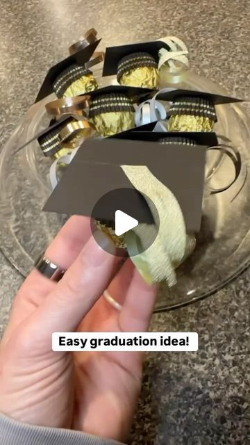 Glam HomeDesign on Instagram: "Graduation party snack idea; • • By @wrappinqueen  • • • • • • @wrappinqueen   #graduation #graduacion #grad #graduationparty🎓 #graduação #party #partyideas #partyfood #chocolate #ferrerro #ideas #graduationideas #diy #diycrafts #diydecor #bebefameh #snacks #snack" Graduation Party Snacks, Graduation Snacks, Boys Graduation Party, Diy Graduation Gifts, Boy Graduation, Graduation Gift Ideas, Student Problems, Hacks And Tips, Graduation 2024