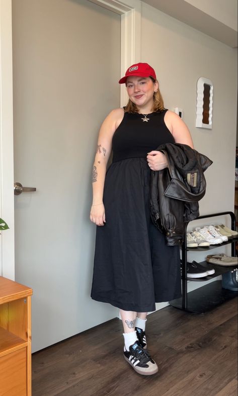 black dress outfit, black adidas sambas Midsize Street Style, Black Adidas Sambas, Midi Dress Outfit Summer, All Black Outfit Casual, Long Skirt Looks, Midsize Fall Outfits, Edgy Work Outfits, Big Size Outfit, Black Dress Outfit