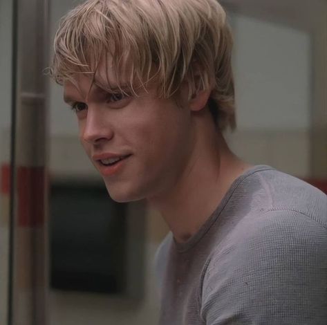 Sam Evans Glee, Glee Sam, Chord Overstreet Glee, Glee Outfits, Diana Argon, Glee Icons, Sam Evans, Glee Memes, Becca Tobin