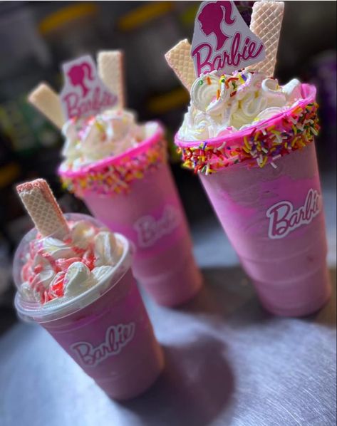 Barbie Party Sleepover, Barbie World Party, Unicorn Barbie Birthday Party, Diy Barbie Birthday Party Ideas, Barbie Snacks, Barbie Sweets, Barbie Bday, Barbie Pool Party, Barbie Malibu